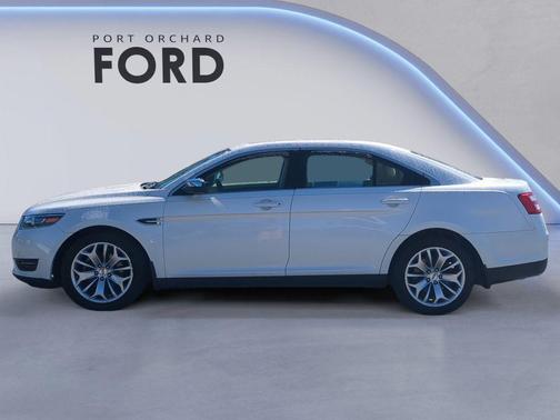 White Platinum Metallic Tri-Coat 2019 Ford Taurus Limited