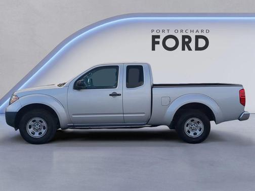 Brilliant Silver 2015 Nissan Frontier S