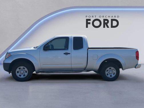 Brilliant Silver 2015 Nissan Frontier S