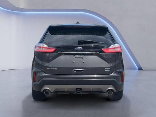 Magnetic Metallic 2019 Ford Edge SEL