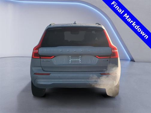 2022 Volvo XC60 B5 Momentum