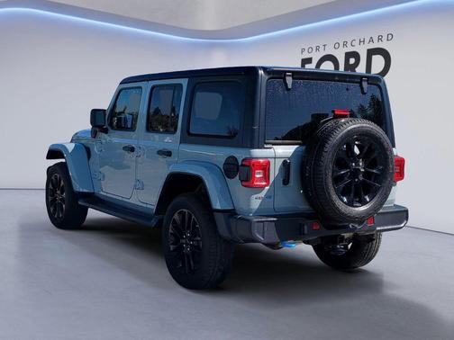 Earl Clearcoat 2023 Jeep Wrangler 4xe Sahara