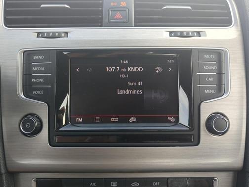 2015 Volkswagen Golf Auto TSI S