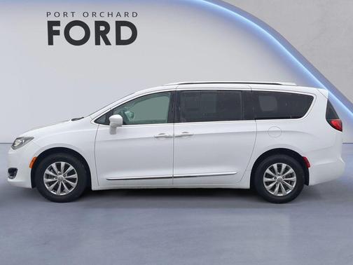 2018 Chrysler Pacifica Touring-L Plus