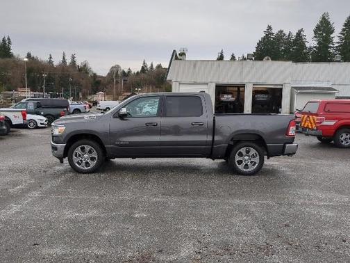 Photo 5 of 24 of 2021 RAM 1500 Big Horn
