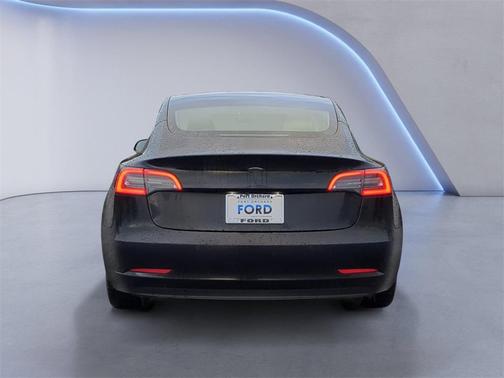 2019 Tesla Model 3 Mid Range