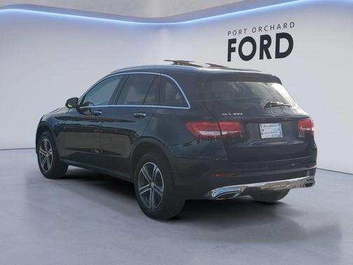 2017 Mercedes-Benz GLC 300 4MATIC