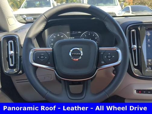 2022 Volvo XC40 T5 Inscription