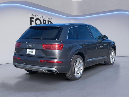 2019 Audi Q7 55 Prestige