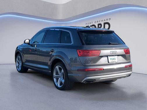 2019 Audi Q7 55 Prestige