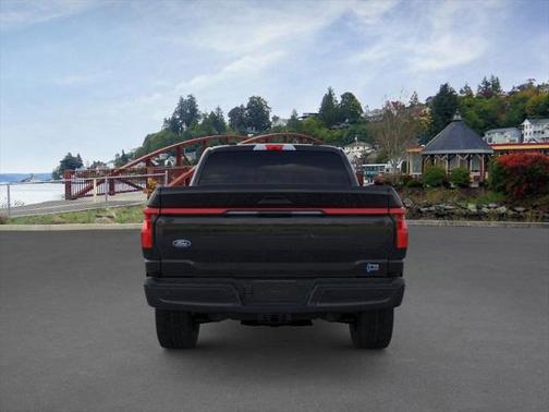 2025 Ford F-150 Lightning LARIAT
