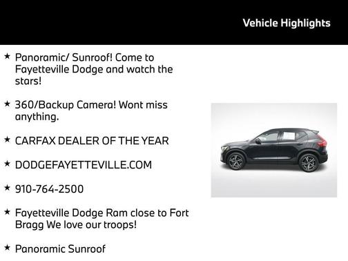 Onyx Black Metallic 2024 Volvo XC40 B5 Core