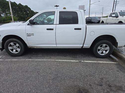 2022 RAM 1500 Classic SLT