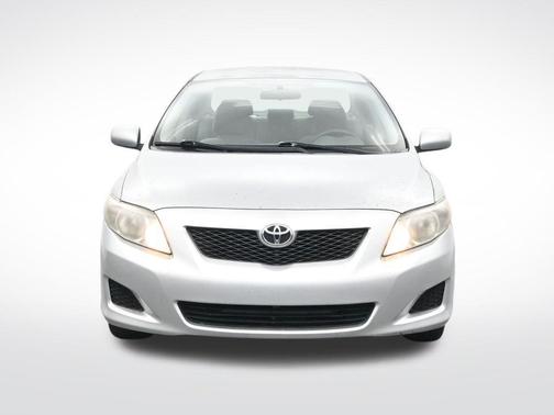 Super White 2010 Toyota Corolla LE