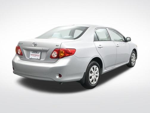 Super White 2010 Toyota Corolla LE