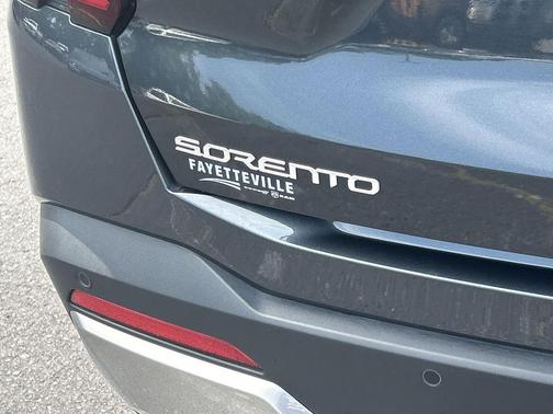 2024 Kia Sorento S