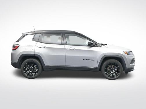 2022 Jeep Compass Altitude