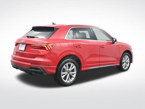 2024 Audi Q3 45 S line Premium