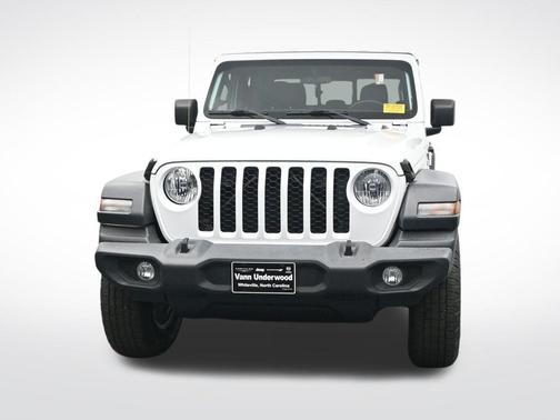 Bright White Clearcoat 2020 Jeep Gladiator Sport