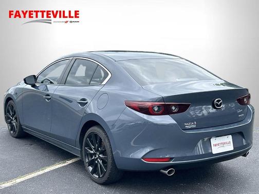 2023 Mazda Mazda3 2.5 S Carbon Edition
