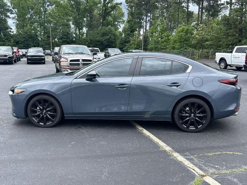 2023 Mazda Mazda3 2.5 S Carbon Edition