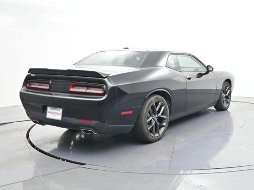 2021 Dodge Challenger SXT