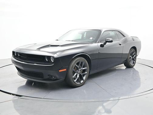2021 Dodge Challenger SXT