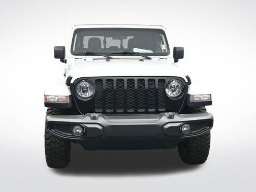Bright White Clearcoat 2021 Jeep Gladiator Sport