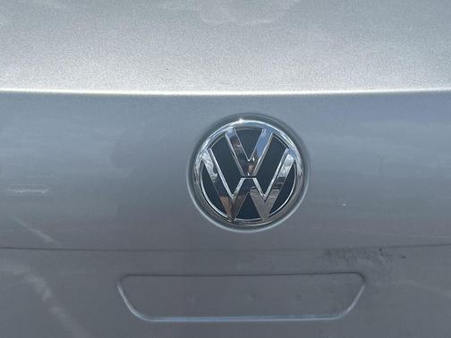 2015 Volkswagen Passat 1.8T Sport