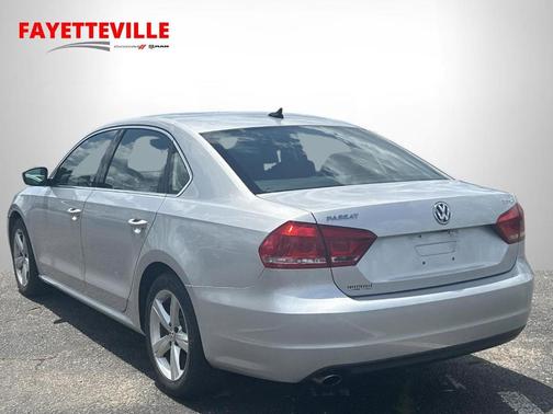 2015 Volkswagen Passat 1.8T Sport