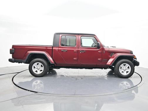 2022 Jeep Gladiator Sport