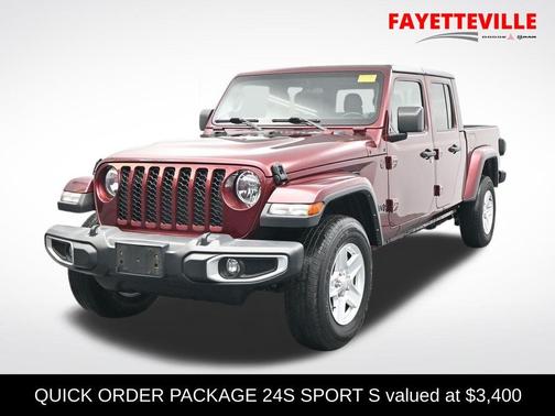 2022 Jeep Gladiator Sport