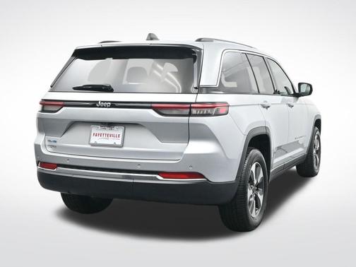 Silver Zynith 2024 Jeep Grand Cherokee 4xe Base