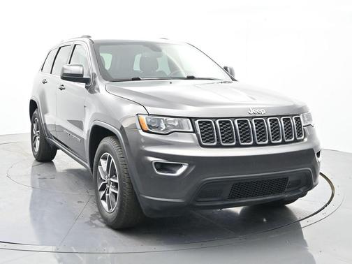 2019 Jeep Grand Cherokee Laredo E