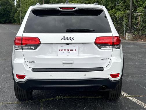 2019 Jeep Grand Cherokee Laredo E