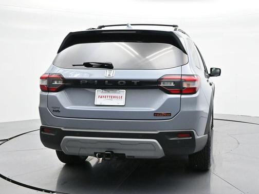 2023 Honda Pilot TrailSport