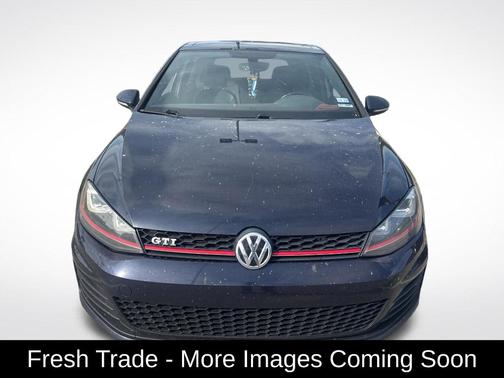 2017 Volkswagen Golf GTI SE 4-Door