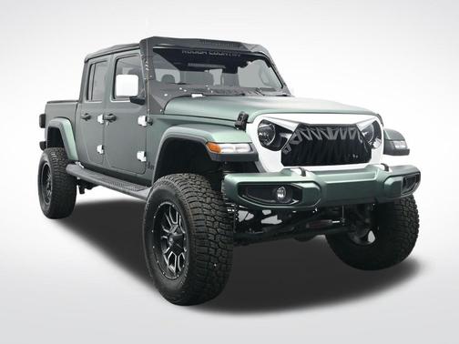 Bright White Clearcoat 2023 Jeep Gladiator Sport