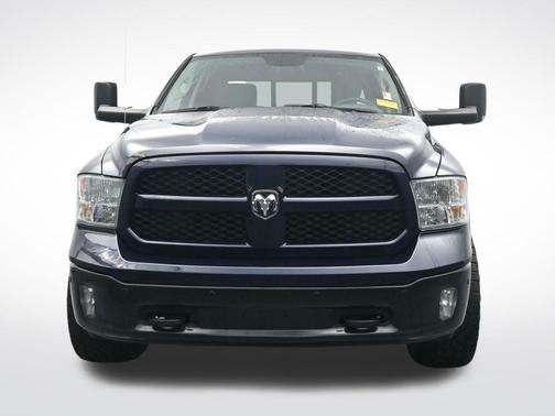 2018 RAM 1500 SLT
