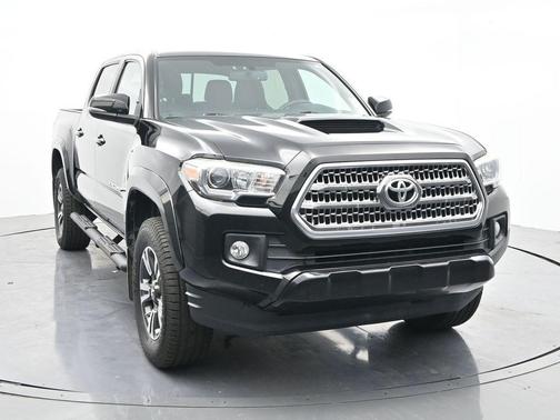 2017 Toyota Tacoma TRD Sport