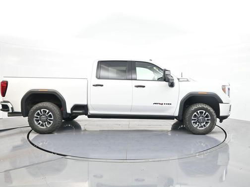 2022 GMC Sierra 2500 AT4