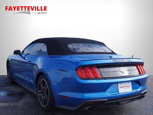 2021 Ford Mustang EcoBoost