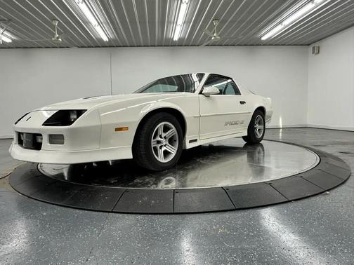 1990 Chevrolet Camaro IROC Z28 coupe