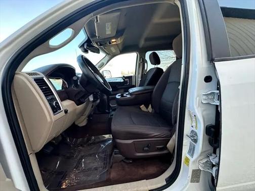 2017 RAM 2500 SLT Crew Cab SWB 4WD