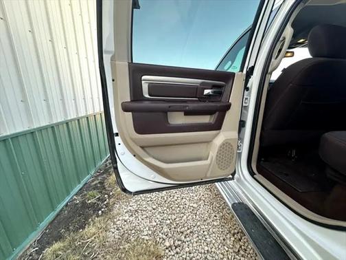 2017 RAM 2500 SLT Crew Cab SWB 4WD