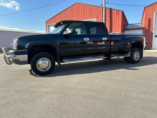 2004 Chevrolet Silverado 3500 LT Crew Cab