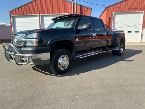 2004 Chevrolet Silverado 3500 LT Crew Cab