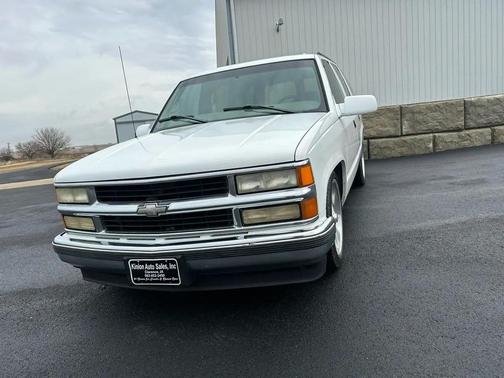 1999 Chevrolet Tahoe Base