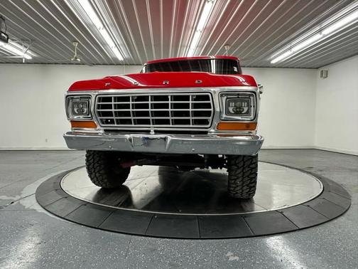Red 1978 Ford Bronco 2dr Custom