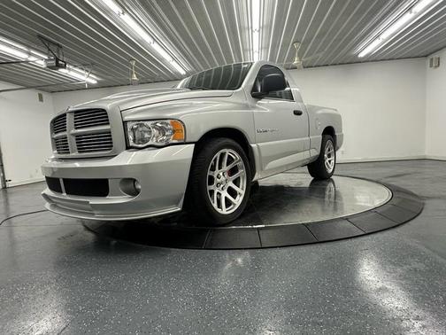 2004 Dodge Ram 1500 SRT-10 2WD